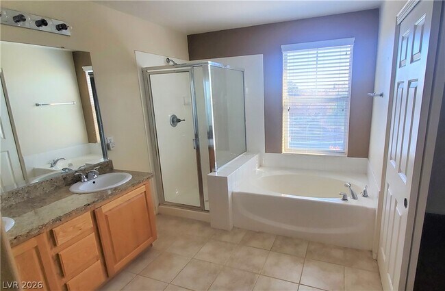 Building Photo - 531 Broken Shale Cir