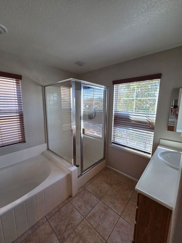 Building Photo - 28958 Newport Rd