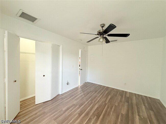 Building Photo - 27501 Playa Del Rey Ln