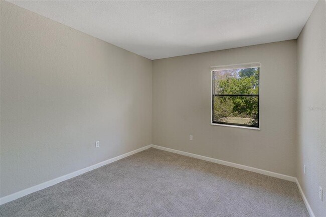 Building Photo - 12293 Sailwinds Dr