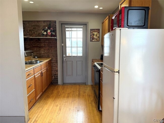 Building Photo - 1 S Jefferson St