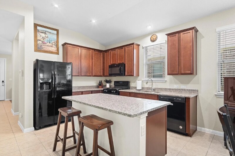 Building Photo - 1608 Torre St