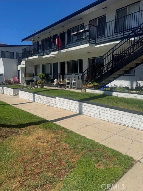 Building Photo - 1511 S Catalina Ave