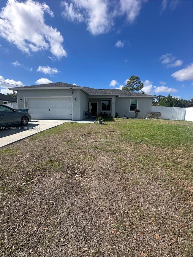 Building Photo - 5029 S Peachtree Cir