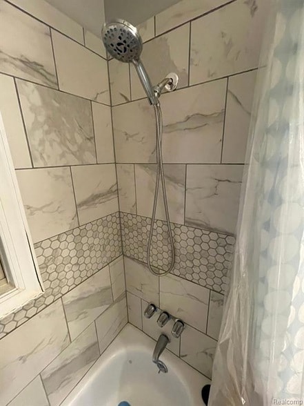 Building Photo - 6102 Harrison St