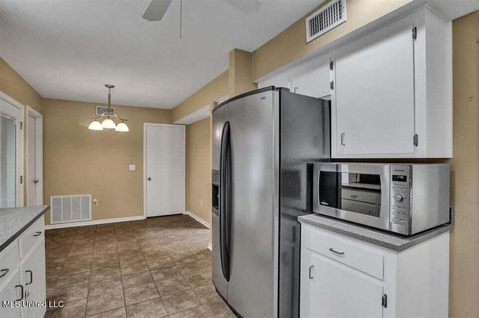 Building Photo - 1011 Mcdale Ln