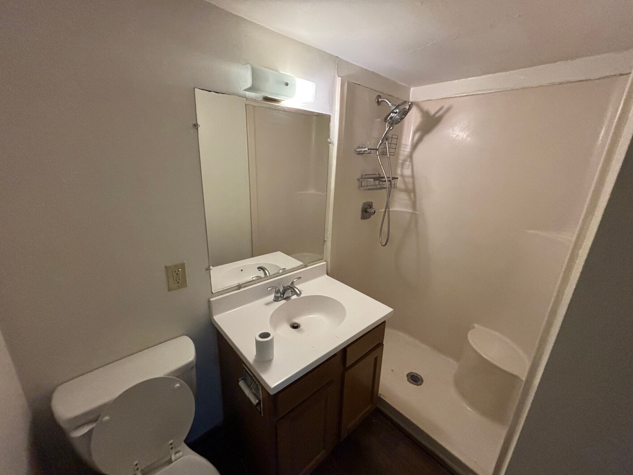 Building Photo - 3016 Alpine Dr