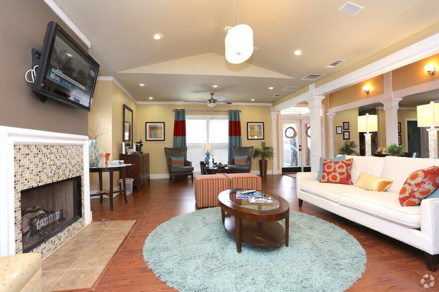 Wood Pointe Apartment Homes 1001 Burnt Hickory Rd Marietta GA 30064 Apartment Finder