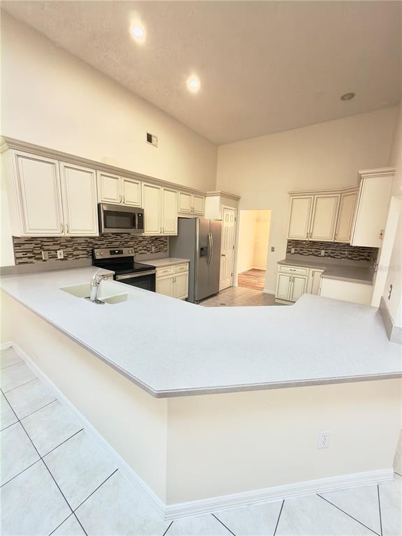 Building Photo - 2951 Smithfield Dr