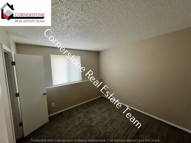 Building Photo - 2820 W Platte Ave