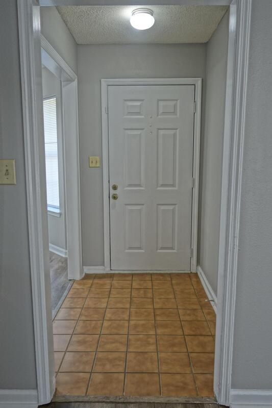 Building Photo - 13916 Sandhurst Dr SW