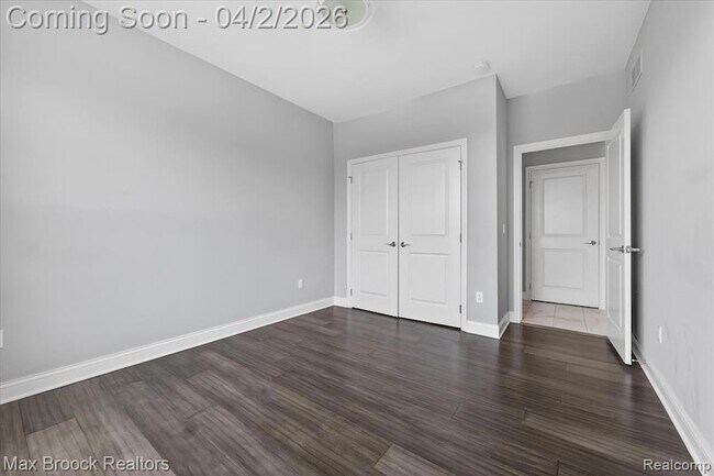 Building Photo - 43721 Legacy Dr