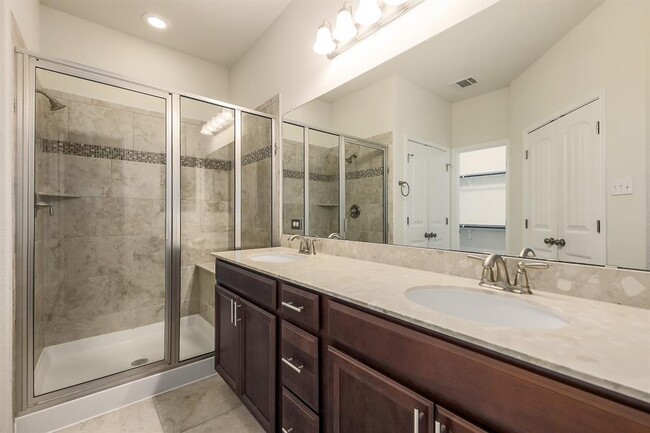 Building Photo - 7220 Wyoming Springs Dr