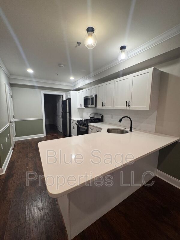 Building Photo - 432 E Baltimore Ave