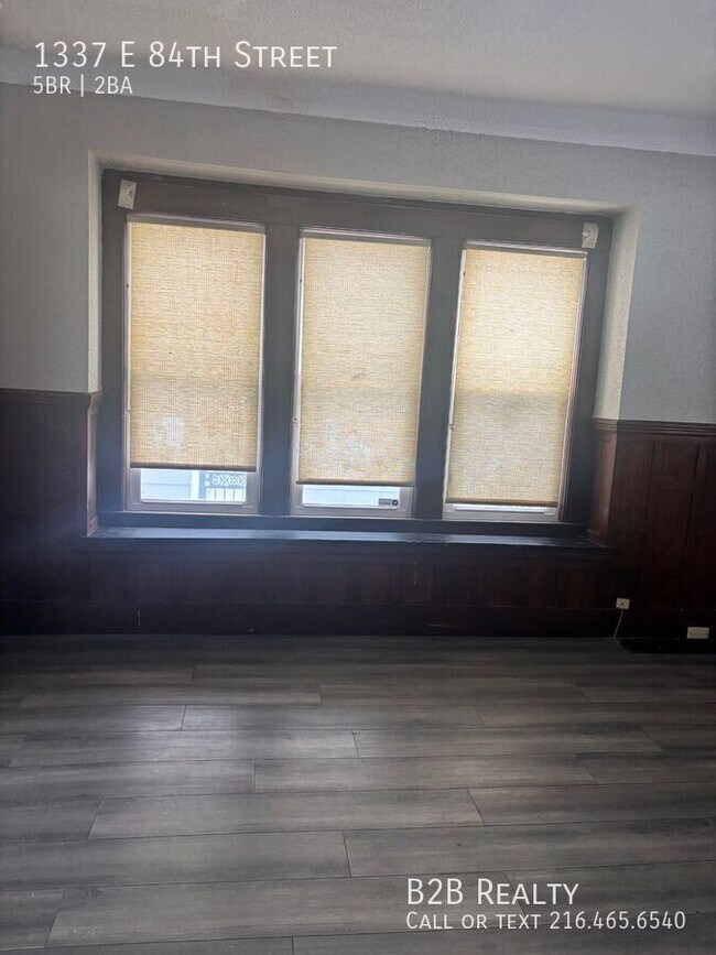 Building Photo - 1337 E 84th St