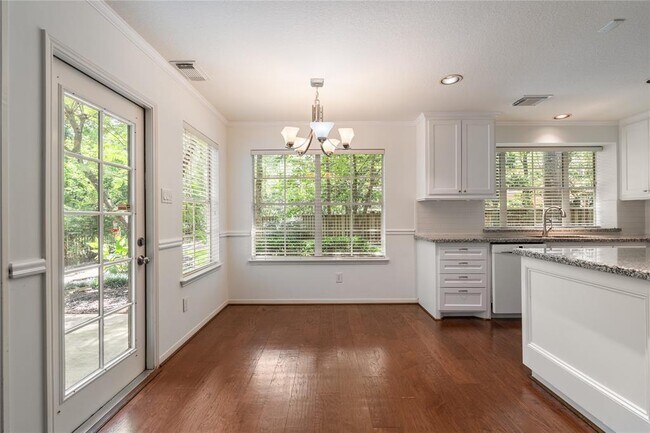 Building Photo - 98 E Greywing Ct