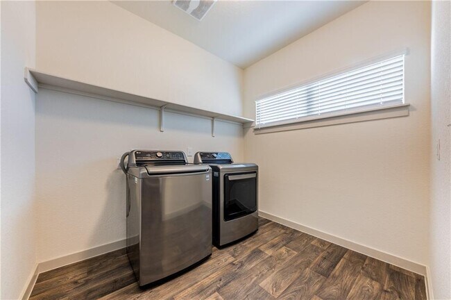 Building Photo - 4613 Oxgang Dr