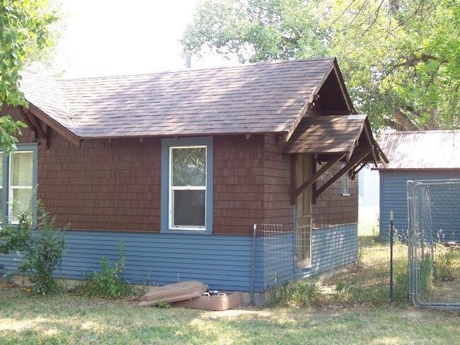 Building Photo - 2 Bedrooms, 1 Bath House in Big Sandy Montana