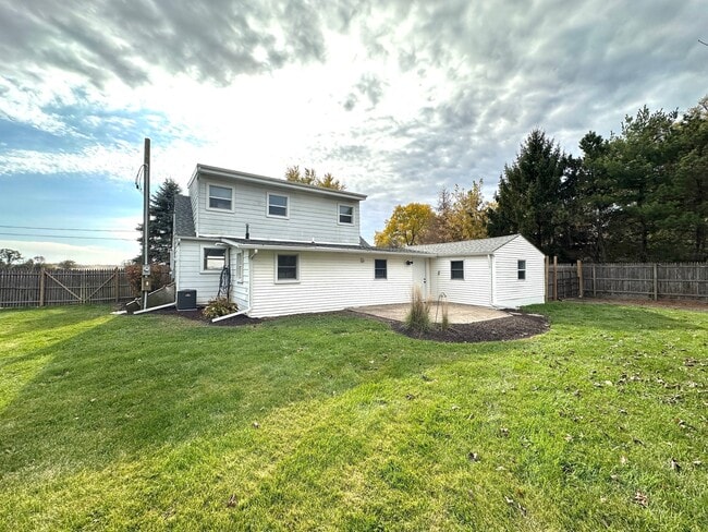 Building Photo - 11408 IL-120