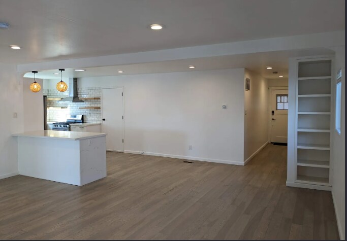 Building Photo - 1459 Monterey St