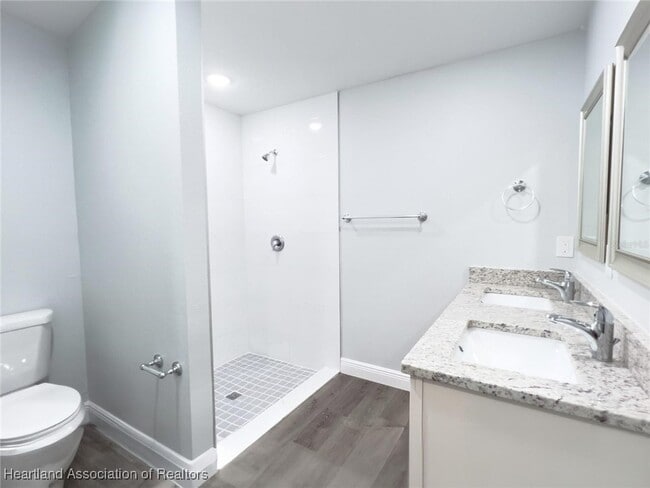 Building Photo - 501 Triumph Dr