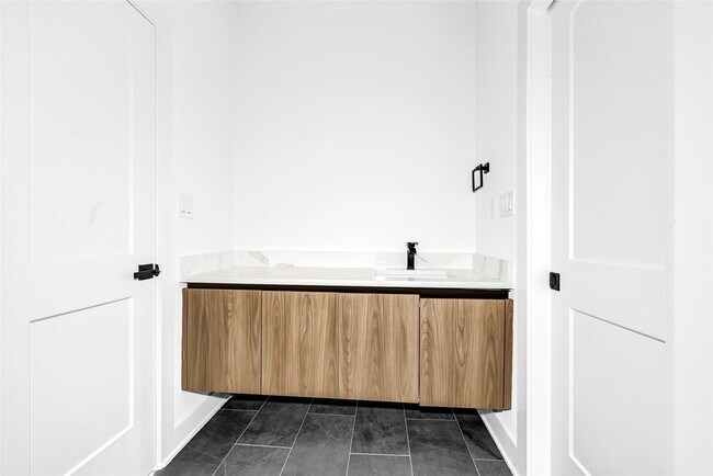 Building Photo - 2595 Paul Quinn St