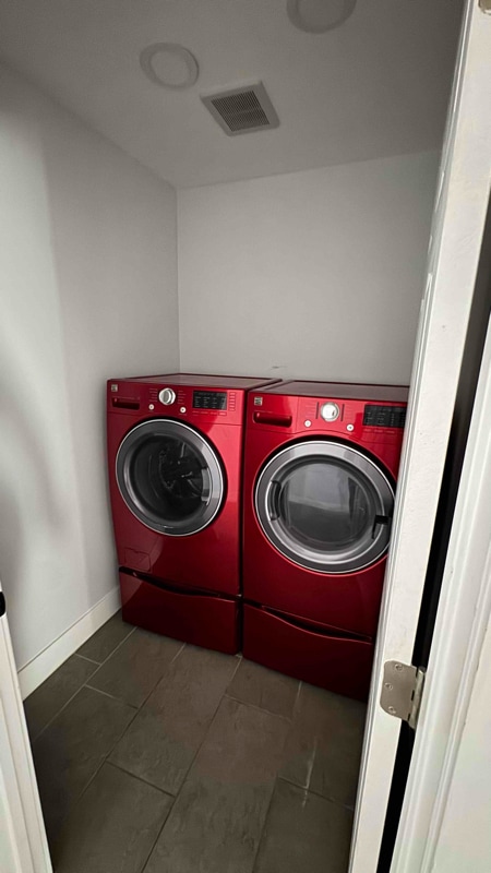 Building Photo - 3837 W Lincoln St