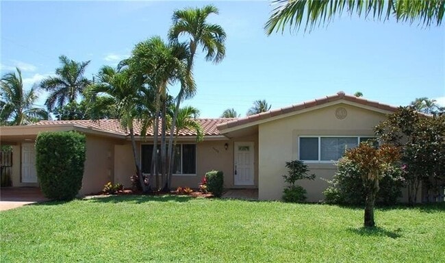 Primary Photo - 4450 NE 18th Ave