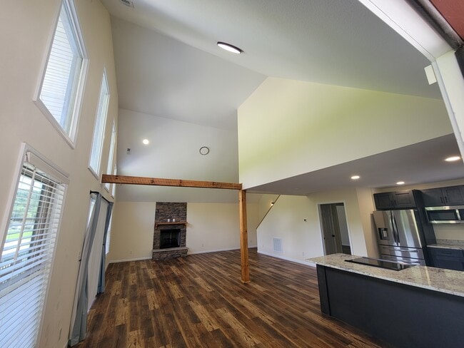 Building Photo - 1443 Moody Farm Rd
