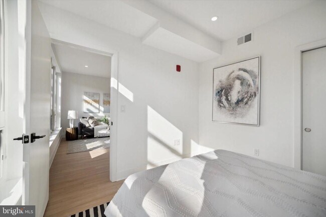 Building Photo - 1643 N 2nd St