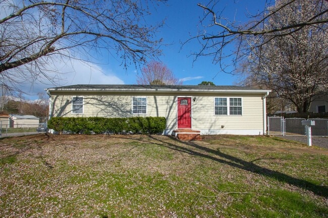 Building Photo - 5598 Patricia Dr