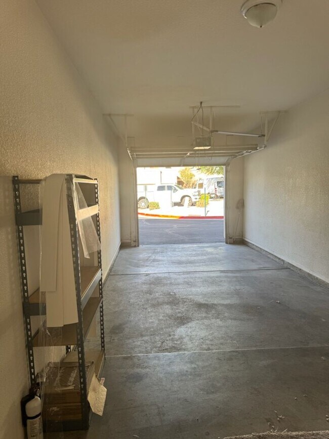 Building Photo - 2 bedroom Mesa Condo rental