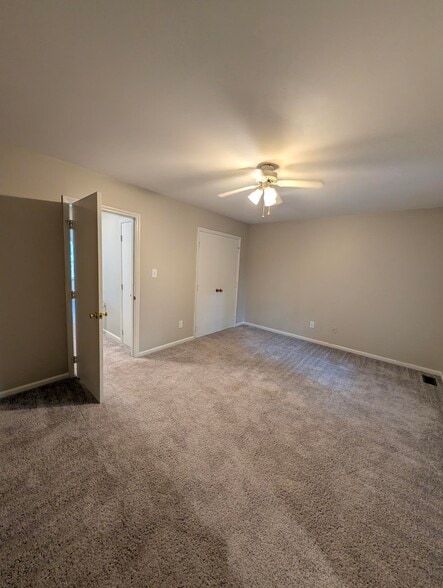 Building Photo - 733 Branniff Dr