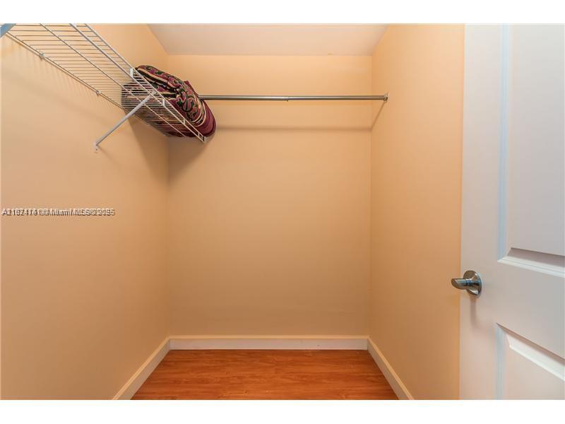 Building Photo - 1945 S Ocean Dr