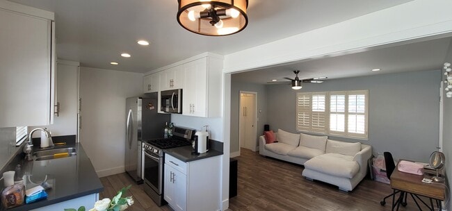 Kitchen - Living rm - 2604 Graham Ave