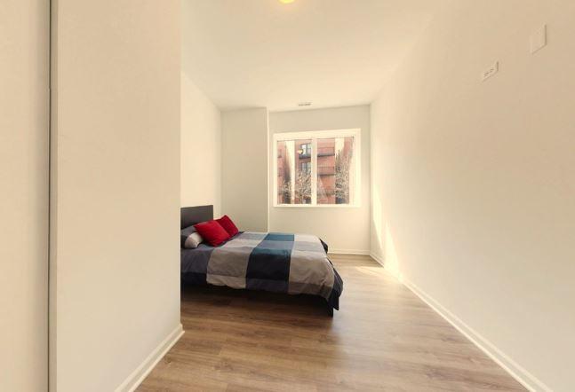 Building Photo - 3 bedroom in Chicago IL 60616