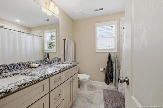 Building Photo - 3382 Scotscraig Rd