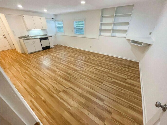 Building Photo - 1454 Hembree Station Dr