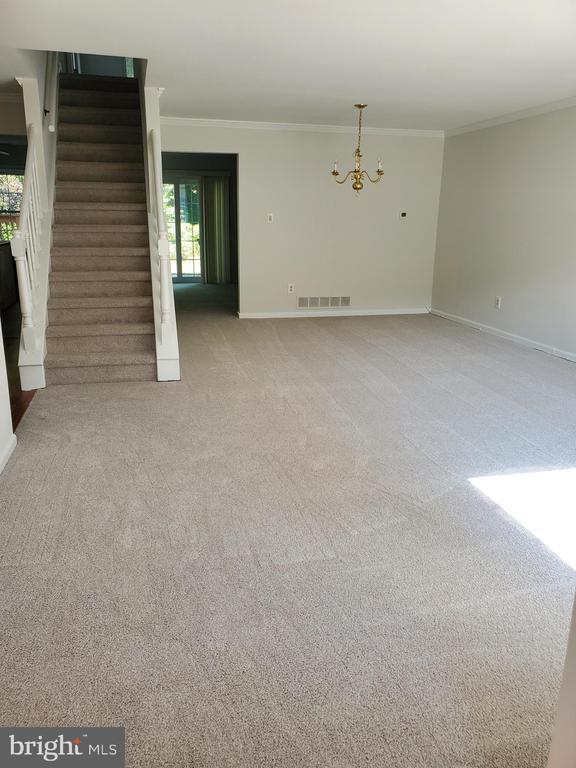 Building Photo - 261 Tulip Tree Ct