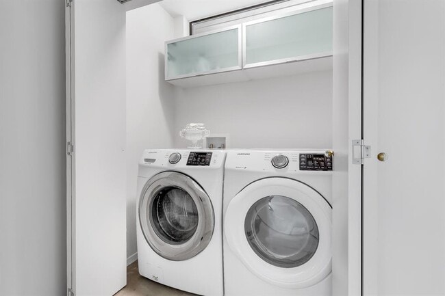 Building Photo - 14505 Running Deer Trail