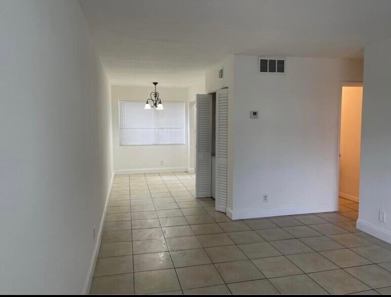Primary Photo - 845 NW 46th Ave