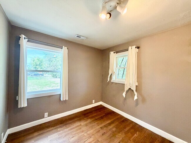 Building Photo - 3074 S Elati St
