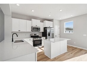 Building Photo - 6770 Wildflower Wy