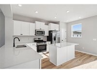 Building Photo - 6770 Wildflower Wy