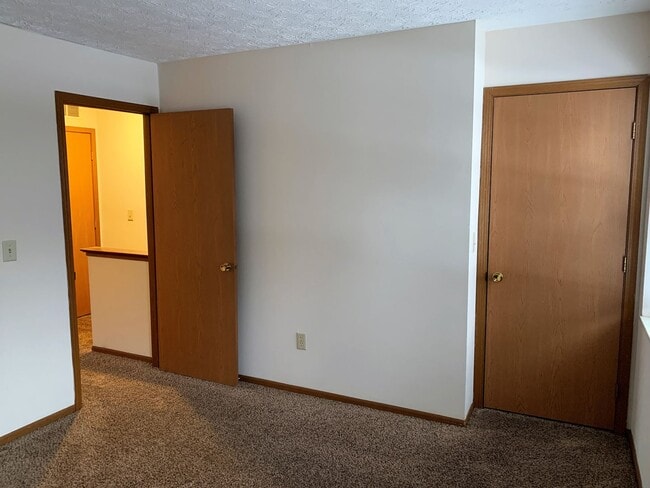 Building Photo - 5852 Aqua Bay Dr