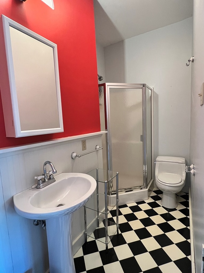 Building Photo - 4 Lee St