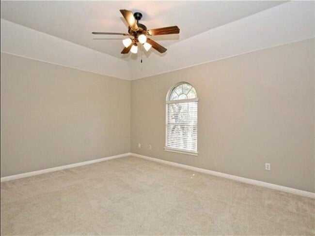 Building Photo - 15022 Galena Dr