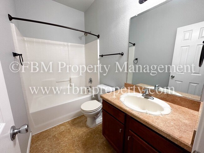 Building Photo - 103 Jennie Marie Cir