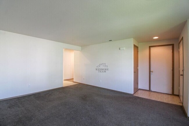 Building Photo - 7712 Thetis Dr