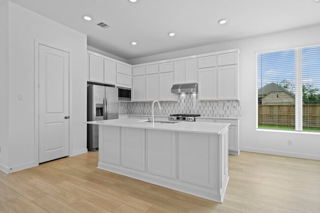 Building Photo - 2720 Grv Crst Dr